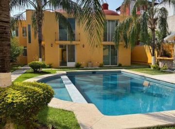 Casa en condominio · 163m² · 3 Recámaras · 2 Estacionamientos · Casa en Venta en Lomas del Manantial