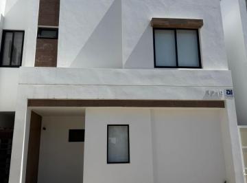 Casa · 2 Recámaras · Casa en Palmilla Grand Residencial