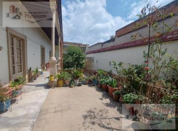 Casa · 471m² · 5 Recámaras · 4 Estacionamientos · Venta de Casa en Av Hidalgo en El Centro de Toluca