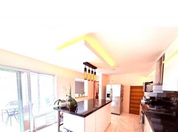 Casa de 3 habitaciones, Jesús María · Casa en Venta en Trojes del Norte II