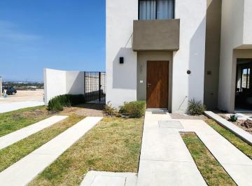 Casa · 63m² · 2 Recámaras · 2 Estacionamientos · Casa en Venta, en El Marques, Queretaro