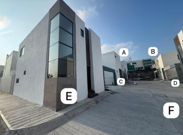 Casa · 152m² · 3 Recámaras · 2 Estacionamientos · Casa en Venta con Alberca en Lomas Residencial Riviera Veracruzana Alvarado Veracruz