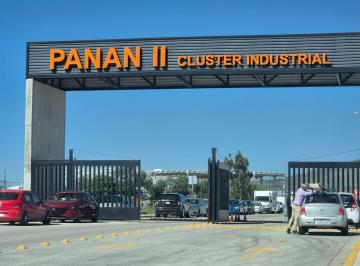 Bodega comercial , Silao · Bodega en Renta - 1800 m² en Silao " Corredor Industrial Panan Ii", Solo Para Almacén.