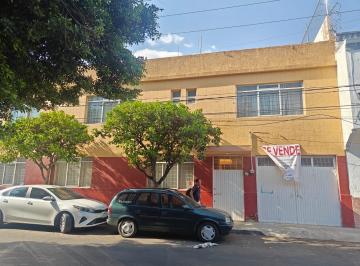 Casa de 6 habitaciones, Guadalajara · Casa en Venta Calle Hospital Super Ubicada