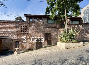 Casa en condominio · 628m² · 5 Recámaras · 6 Estacionamientos · Casa en Condominio en Venta San Jeronimo Lidice, Arq Cramer