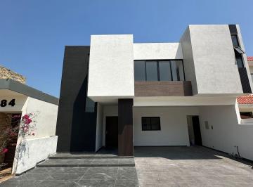 Casa de 4 habitaciones, Medellín · Casa en Venta Nueva con Habit. en Planta Baja en Las Palmas