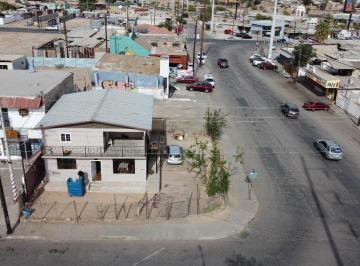 Casa de 4 habitaciones, Mexicali · Casa en Venta en Esquina en Colonia Pueblo Nuevo
