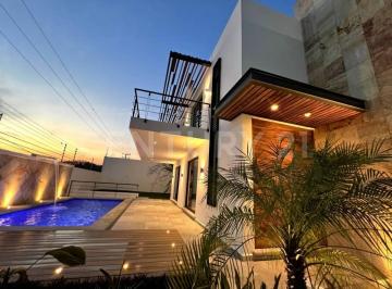 Casa · 253m² · 4 Recámaras · 2 Estacionamientos · En Venta Casa Nueva, Frac. Burgos Bugambilias Al Sur de Cuernavaca, Morelos.