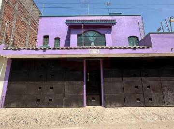 Casa de 5 habitaciones, Tlajomulco de Zúñiga · Pueblo Santa Anita Casa Amplia en Venta