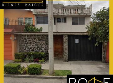Casa de 4 habitaciones, Xochimilco · Casa en Venta en Xochimilco Cerca de Estación La Noria Maja649