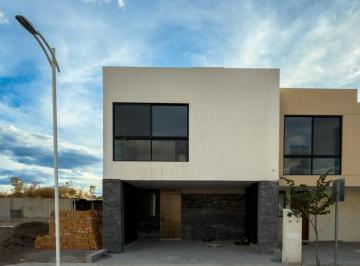 Casa en condominio · 180m² · 3 Recámaras · 2 Estacionamientos · Casa Ximena en Venta en Vilanova (Rsm)