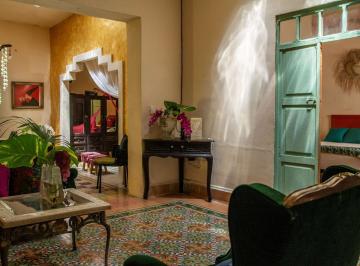 Casa · 145m² · 3 Recámaras · Casa en Venta en El Barrio de Santa Ana Centro Mérida Encantadora Propiedad Amueblada