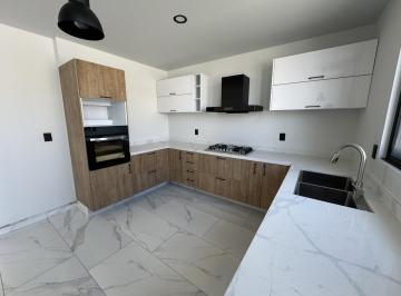 Casa · 183m² · 3 Recámaras · 2 Estacionamientos · Casa en El Edén