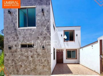 Casa de 3 habitaciones, Coatepec · Casa en Venta Fracc Los Lirios, Coatepec