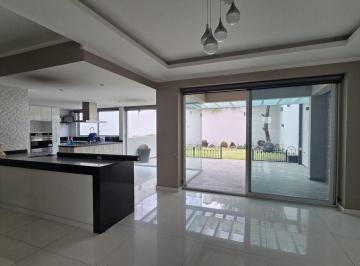 4ffb82078b118c0d4d1000cd47d8d3b61178d870645d1f18f439f5f9c3c4dd07 · Casa en Venta en Colinas del Bosque
