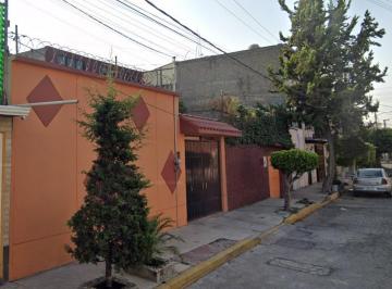 Casa de 3 habitaciones, Nezahualcóyotl · Se Vende Casa en Nezahualcoyotl