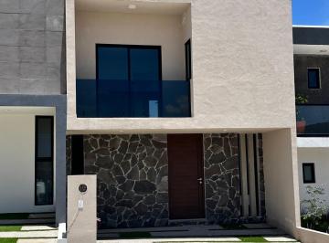 Casa en condominio · 140m² · 3 Recámaras · Venta Casa Capital Sur - (4)