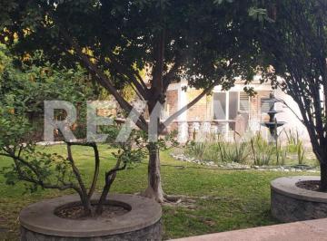 Casa en condominio · 827m² · 4 Recámaras · 6 Estacionamientos · Casa en Venta en Álamos - (4)