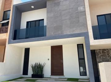 Casa en condominio · 140m² · 3 Recámaras · Venta Casa Capital Sur - (4)