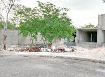 Casa · 191m² · 2 Recámaras · 4 Estacionamientos · Terreno en Venta con Casa Obra Negra 90% en Kantara Al Norte de Mérida, Yucatá - (4)