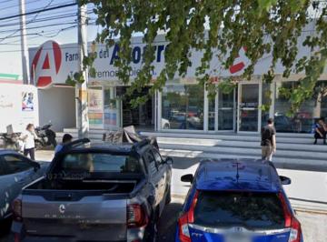 Local comercial , Celaya · Rento Local Bvld A. L. m.