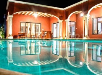 Quinta · 240m² · 3 Recámaras · 2 Estacionamientos · Quinta en Venta en Valladolid, Yucatán