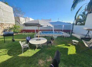 Casa de 3 habitaciones, Querétaro · Villas del Mesón, Venta - Casa con Alberca, Estudio, Sala de Tv, 3 Recámaras