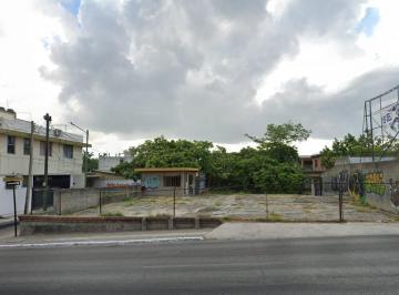 Terreno / Lote · 990m² · Terreno en Av Hidalgo