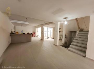 Casa · 325m² · 4 Recámaras · 2 Estacionamientos · Casa en Fraccionamiento Reforma