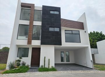 Casa · 249m² · 3 Recámaras · 2 Estacionamientos · Casa en San Bernardino Tlaxcalancingo