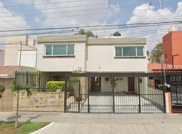 Casa de 4 habitaciones, Guadalajara · Casa de Ensueño Disponible en Calle Litoral, Bosques de La Victoria, Guadalajara