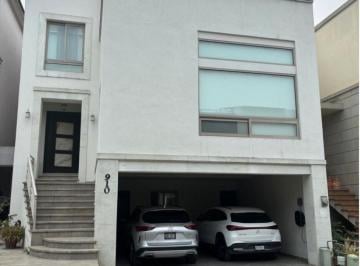 Casa de 3 habitaciones, Monterrey · Casa en Renta Monterrey