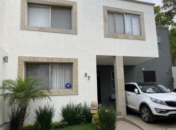 Casa · 206m² · 3 Recámaras · 2 Estacionamientos · Casa en Fraccionamiento en Tlaltenango Cuernavaca - Maz - 2334 - Fr