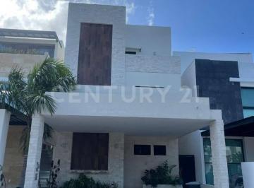 Casa · 260m² · 4 Recámaras · 2 Estacionamientos · Casa en Venta Residencial Aqua Cancun Q. Roo Pm1525
