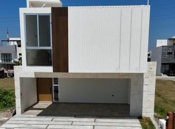 Casa de 3 habitaciones, Villahermosa · Casa Nueva con Excelentes Acabados en Residencial Club Haciendas Villahermosa