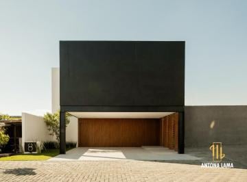 Casa · 353m² · 4 Recámaras · 2 Estacionamientos · Casa en Venta El Parque Foresta, con Recrámara en Planta Baja