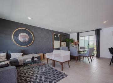 Casa · 197m² · 3 Recámaras · 2 Estacionamientos · Casa en Venta en Querétaro, La Vista Residencial