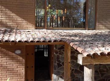 Casa de 3 habitaciones, Tapalpa · Casa en Venta en Fraccionamiento Pinares