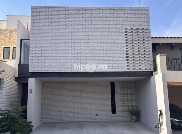 Casa en condominio de 3 habitaciones, El Marqués · Casa en Venta en Fracccionamiento Mayorazgo Residencial
