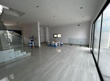 c62a92c8e2a4efc1db612a28484bb598902457be0fa93e43b733b975f7f7ea22 · Casa en Venta Pedregal de La Silla