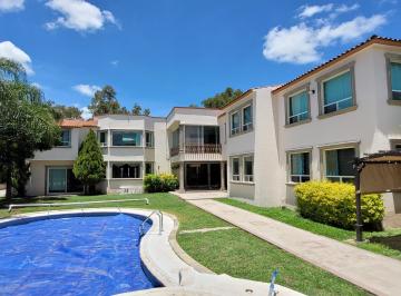 Casa de 10 habitaciones, Querétaro · Hermosa Casa con Alberca y Salon de Eventos, Estilo Californiano Mediterraneo