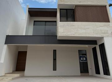 Casa de 3 habitaciones, San Luis Potosí · Casa en Venta en San Ángel V con Amplios Espacios.