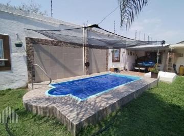 Casa de 2 habitaciones, Yautepec · Casa Sola de un Nivel en Venta con Jardín y Alberca en Yautepec, Morelos.
