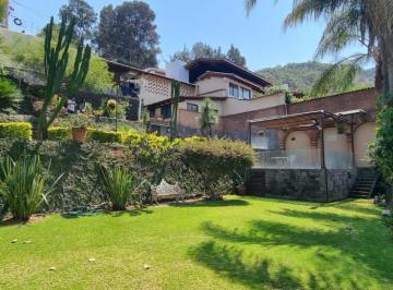 Casa de 5 habitaciones, Valle de Bravo · Casa Vallesana en Venta con Espectacular Vista Al Lago