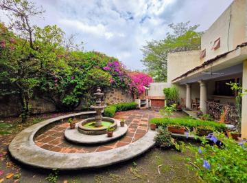 Casa · 307m² · 4 Recámaras · Casa en Venta Loma Linda
