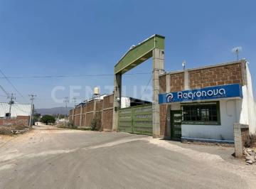 Nave industrial · 2650m² · 3 Estacionamientos · Nave en Venta en Buenavista, Querétaro, Querétaro