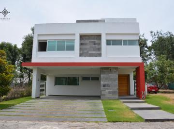 Casa en condominio de 3 habitaciones, Zapopan · Casa en Venta en Arauca, Zapopan