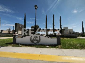 Terreno / Lote · 316m² · Terreno en Venta en El Fraccionamiento Privado Villa Italiana en Esquina Frente a La Casa Club. - (4