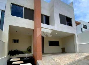 Casa de 3 habitaciones, Cuernavaca · Casa Minimalista con Roof Garden con Diseño Vanguardista