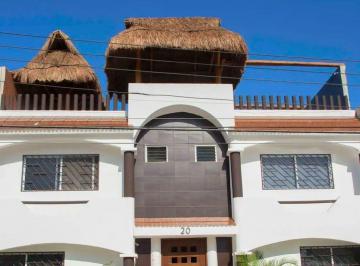 01e70e176024f02674680c4ddc220a104061800368eb94eaef9ad99748dc57aa · Edificio en El Centro de Cancún